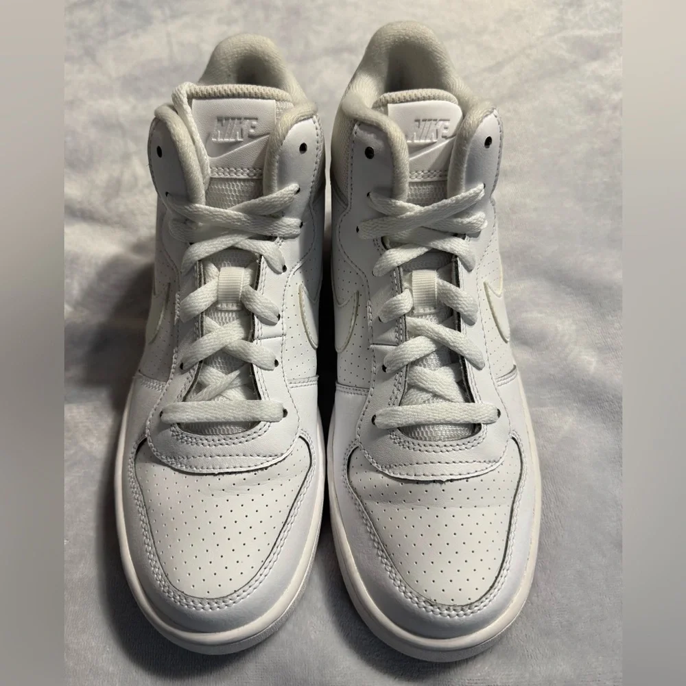 Nike Court Boroughs Mid Grade School White Sneakers Running Shoes Size 6Y - Picture 5 of 10